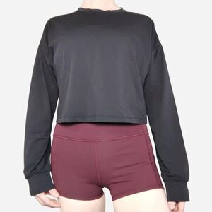 Long Sleeve Loose Fit Activewear Crop Top Size Medium Black